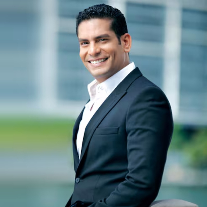 Ismael Cala, autor bestseller y conferencista internacional, con más de 10 libros sobre liderazgo