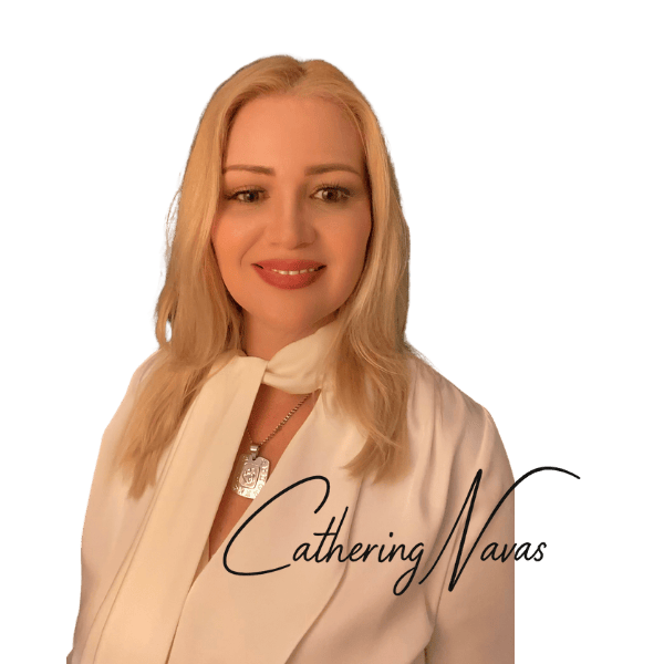 Cathering Navas de Birdie Home te guía con experiencia y respaldo legal para invertir con confianza en Cap Cana